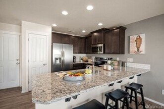 1202 Marian Dr in Cle Elum, WA - Building Photo - Building Photo