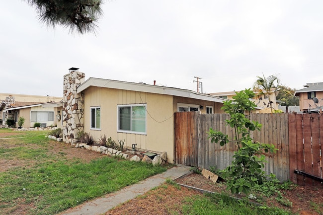 12082 Haster St in Garden Grove, CA - Building Photo - Building Photo