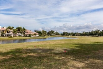 3162 Inverness, Unit 9-9B207 in Weston, FL - Foto de edificio - Building Photo