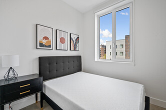 2423 State Street in Chicago, IL - Building Photo - Building Photo