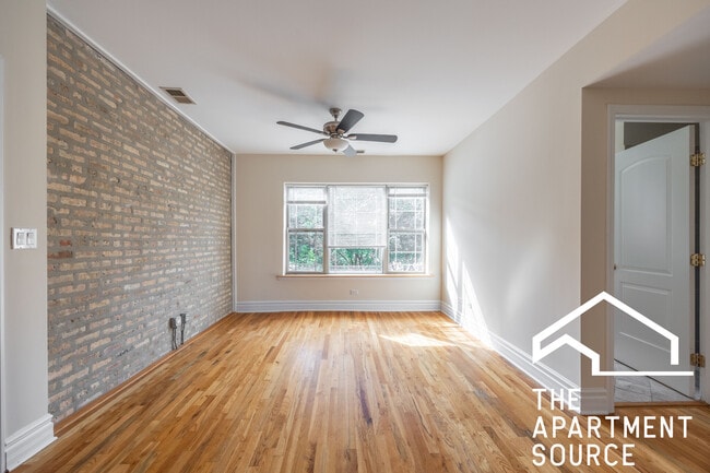 3650 W Berteau Ave, Unit 3 in Chicago, IL - Foto de edificio - Building Photo