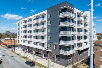 555 Boulevard in Atlanta, GA - Building Photo - Building Photo