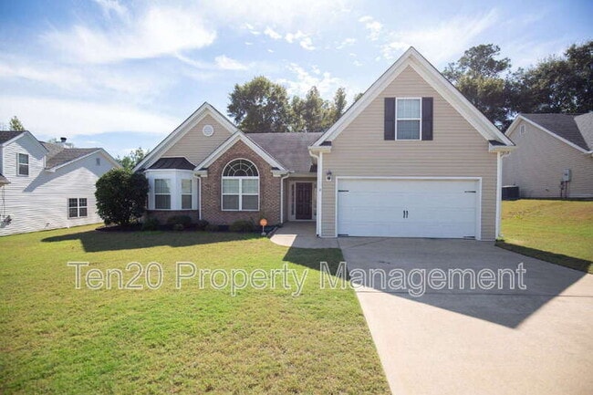 property at 6 Woodmere Ct