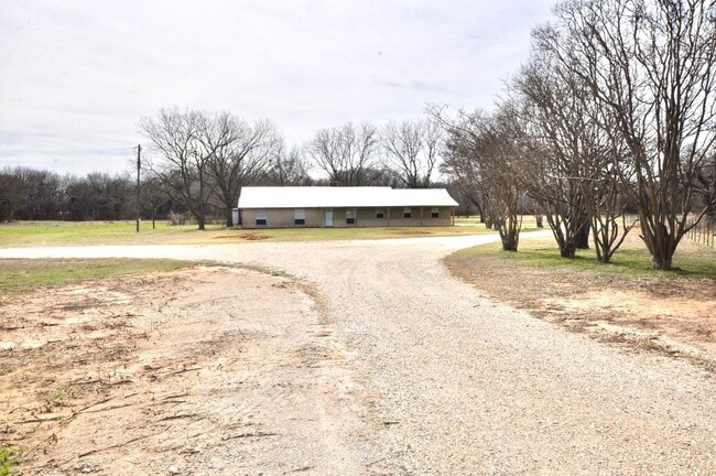 property at 3005 Ranger Hwy