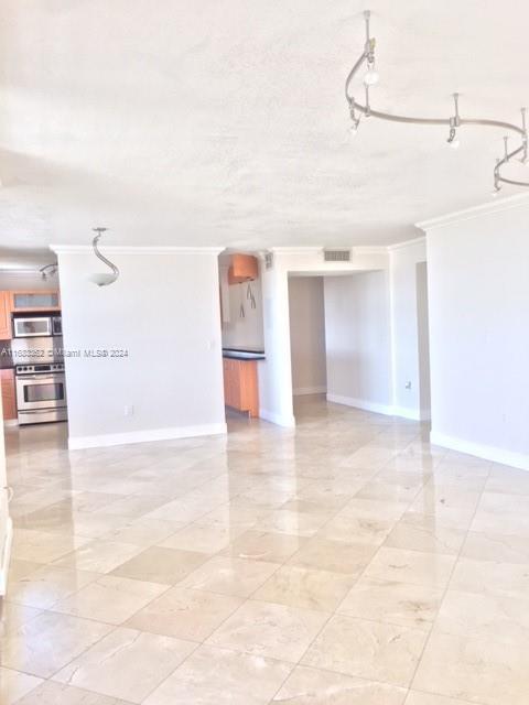 2780 NE 183rd St in Aventura, FL - Foto de edificio - Building Photo
