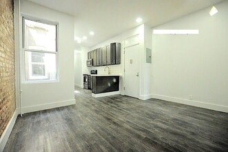 70-43 66th St in Queens, NY - Building Photo - Building Photo
