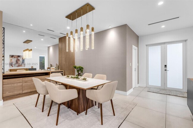 3048 SW 18th St in Miami, FL - Building Photo - Building Photo