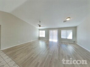 8605 West Campbell Ave in Phoenix, AZ - Building Photo - Building Photo