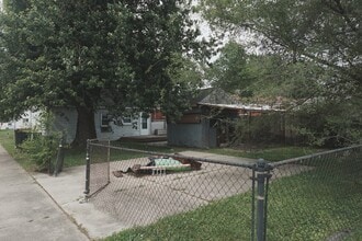 1697 London in Lincoln Park, MI - Building Photo - Building Photo