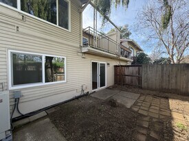8235 La Riviera Dr in Sacramento, CA - Building Photo