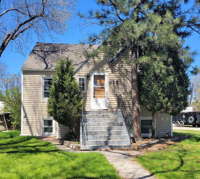423 Alderson Ave