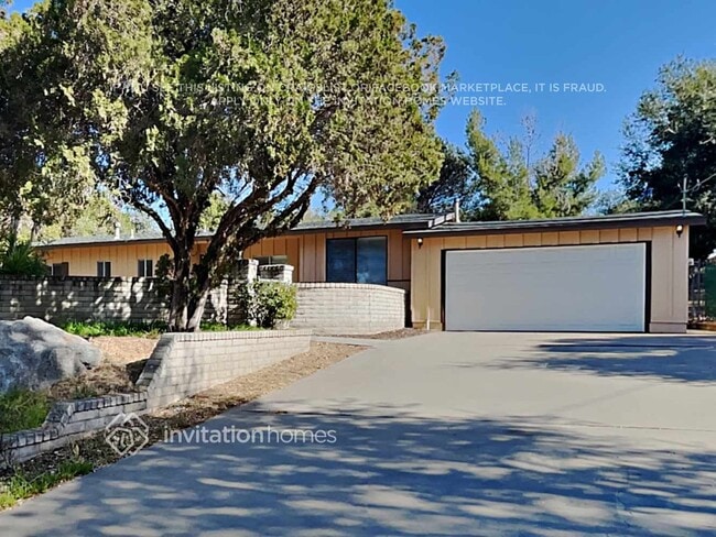 property at 2243 Avenida Del Diablo