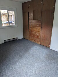 2425 Snyder Ave photo'