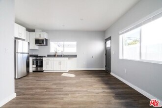 12457 Hortense St in Los Angeles, CA - Building Photo - Building Photo