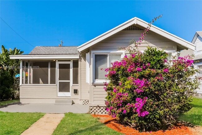 property at 713 S N St