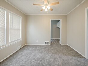 245 S Edith St in Pontiac, MI - Building Photo - Building Photo