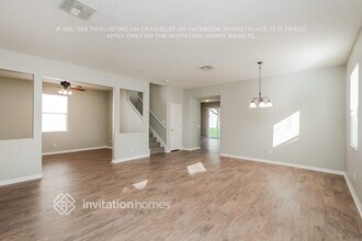 26951 Stillbrook Dr in Wesley Chapel, FL - Foto de edificio - Building Photo