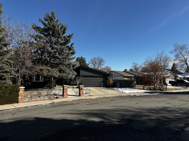 7590 Flower St in Arvada, CO - Building Photo - Building Photo