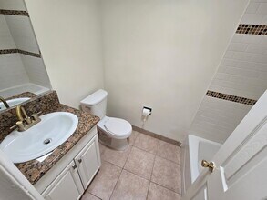 St. Andrews Place Apartments in Los Angeles, CA - Building Photo - Building Photo