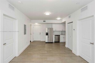 1620 NW 18th St in Miami, FL - Building Photo
