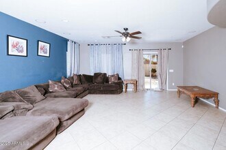 19367 W Madison St, Unit 700 in Buckeye, AZ - Foto de edificio - Building Photo