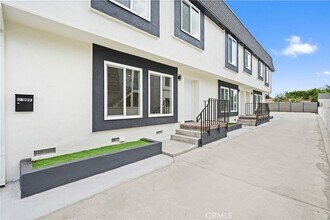7010 Lennox Ave in Los Angeles, CA - Building Photo - Building Photo