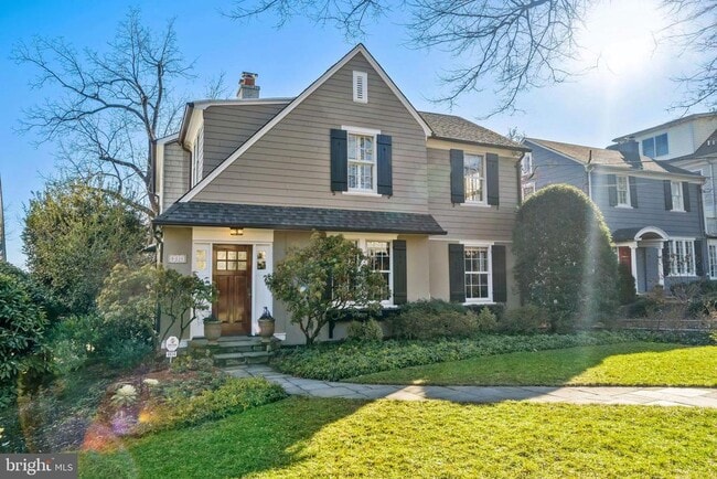 property at 4414 Lowell St NW