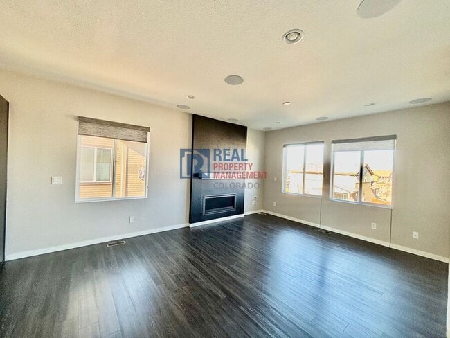 14381 Mosaic Ave in Parker, CO - Building Photo - Building Photo