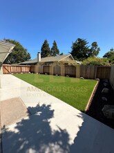 515 Newport Dr in Lompoc, CA - Building Photo - Building Photo