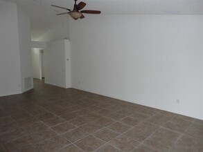 12715 Early Run Ln in Riverview, FL - Building Photo - Building Photo