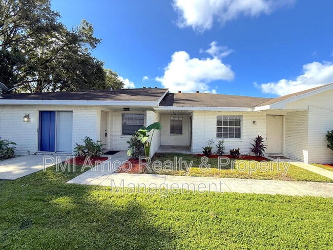 property at 3249 Bloomingdale Villas Ct