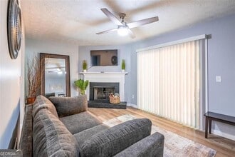 859 Regal Path Ln in Decatur, GA - Building Photo - Building Photo