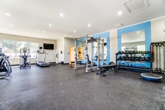 Stadium View Apartments in Bowling Green, OH - Building Photo - Building Photo