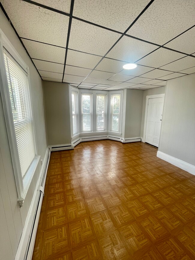 44 Pine St, Unit #2 in Pawtucket, RI - Building Photo - Building Photo