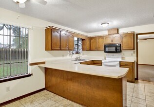 328 Bobwhite Dr in Pensacola, FL - Building Photo - Building Photo