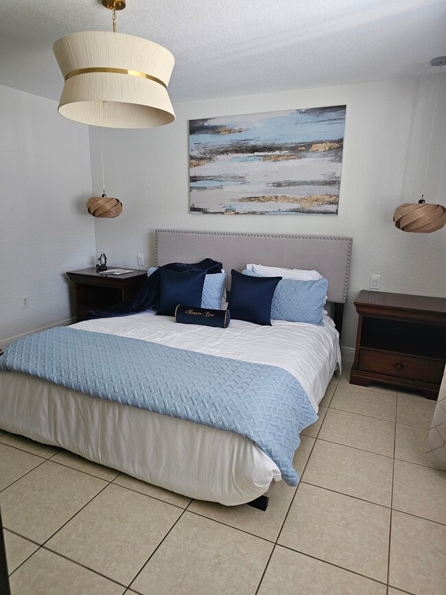 7702 NE 3rd Ct in Miami, FL - Building Photo - Building Photo