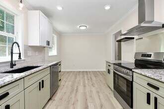 2714 Athens Pl in Charlotte, NC - Building Photo - Building Photo