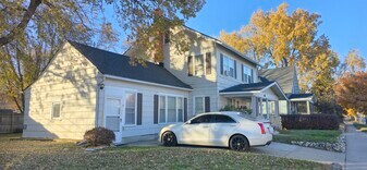 511 N 4th St, Unit 4 in Manhattan, KS - Building Photo