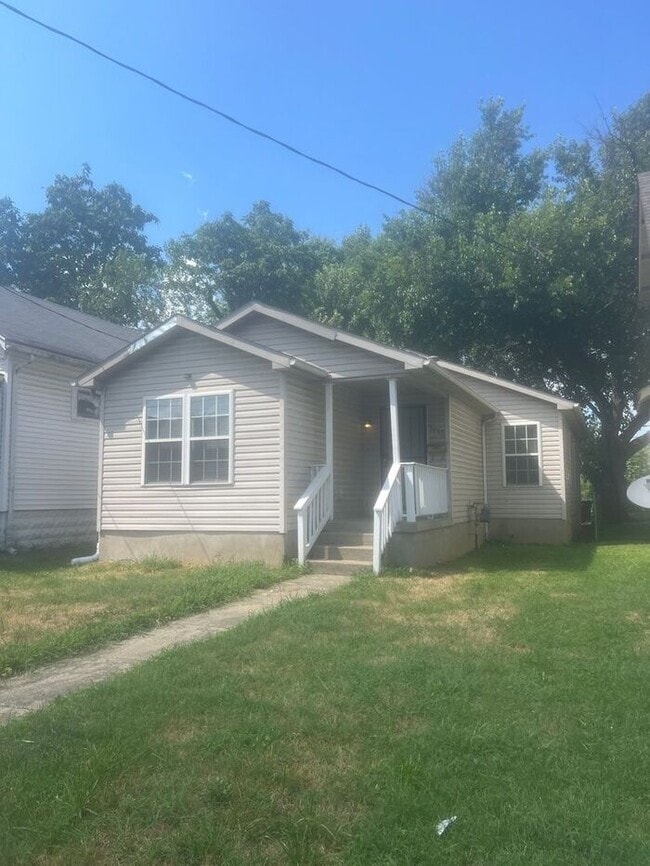property at 3415 River Park Dr
