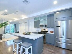 186-188-188 Paris St, Unit 5 in Boston, MA - Building Photo