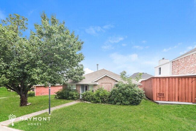 12717 Hilltop Dr in Balch Springs, TX - Building Photo - Building Photo