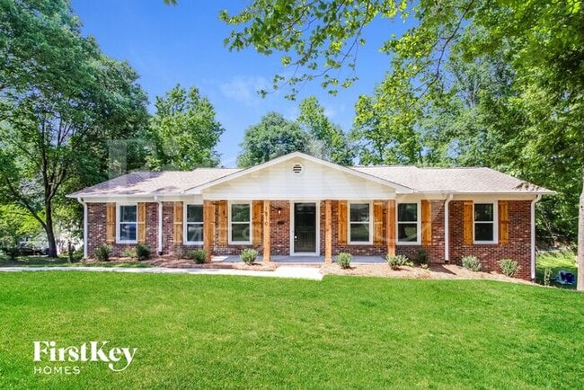 property at 1810 Chestnut Dr