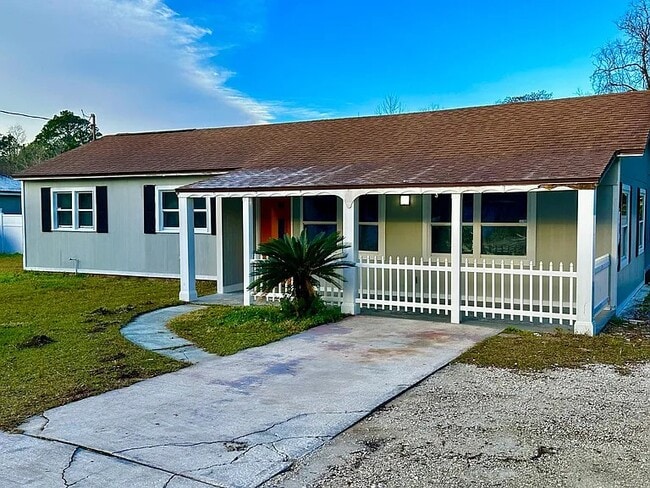 property at 2214 Peach Dr