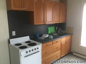 60 Walden St in Cambridge, MA - Building Photo