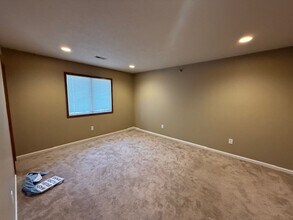 102-116 Goldenrod Dr in Chatham, IL - Building Photo - Building Photo