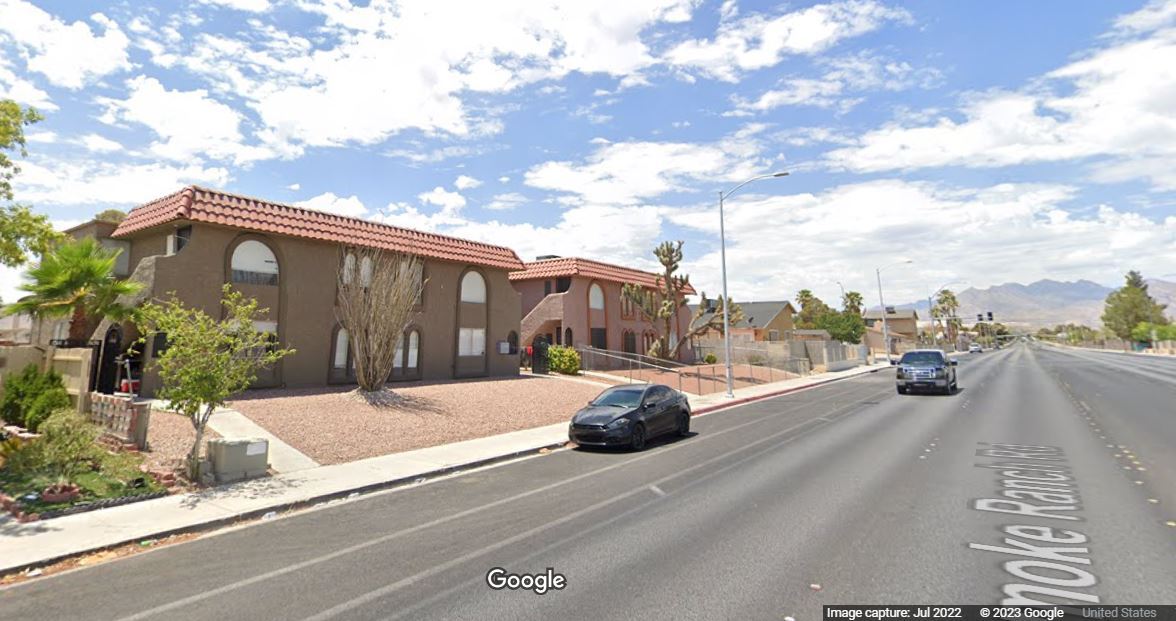 6213 Smoke Ranch Rd, Unit 1 in Las Vegas, NV - Foto de edificio