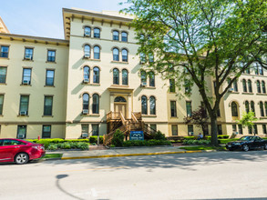 Whiting Hall Senior Apartments in Galesburg, IL - Building Photo - Building Photo