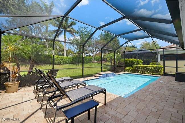 14671 Topsail Dr in Naples, FL - Building Photo - Building Photo