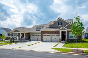 Durham Farms in Hendersonville, TN - Building Photo
