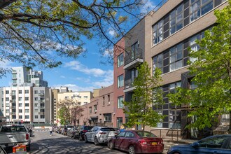 11 Devoe St in Brooklyn, NY - Building Photo - Building Photo